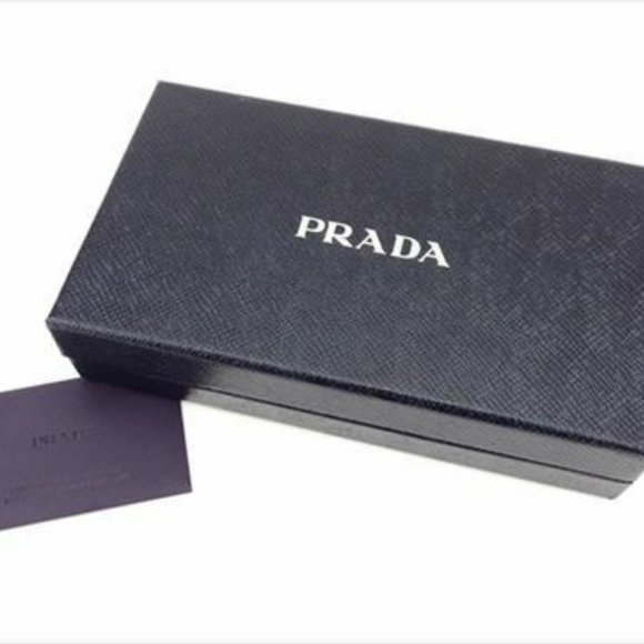 Prada Wallet Purse Logo Red Gold Saffiano leather Woman Authentic Used - Picture 6 of 7